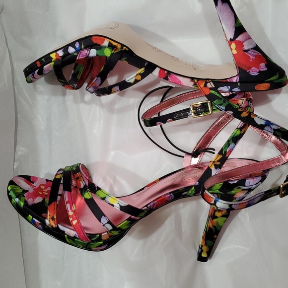 Jessica Simpson black hibiscus tropical floral strappy ankle strap heels size 11 - Picture 7 of 16